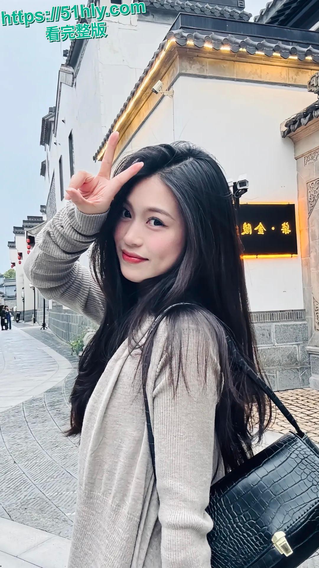 济南电台女神 张昕雨 偷情被抓 老公带兄弟酒店破门实拍 射满床单巨乳半露-7