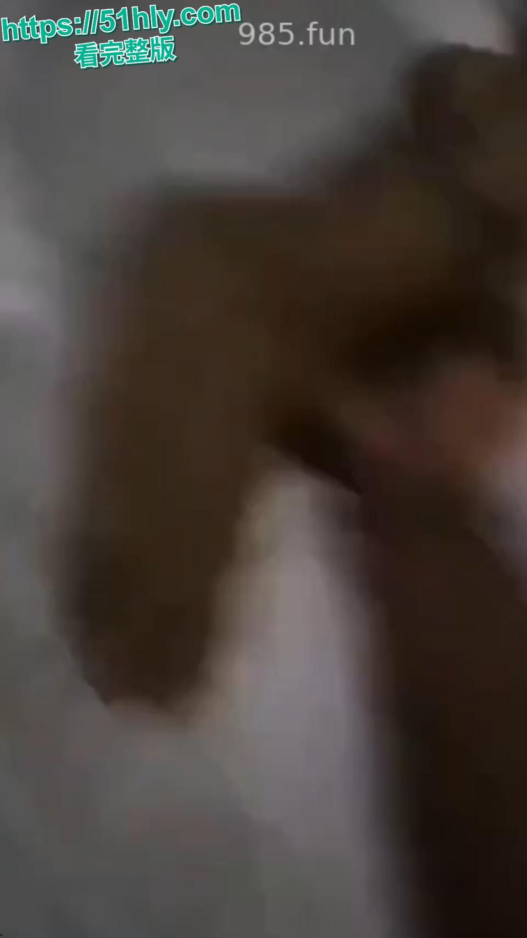 济南电台女神 张昕雨 偷情被抓 老公带兄弟酒店破门实拍 射满床单巨乳半露-13