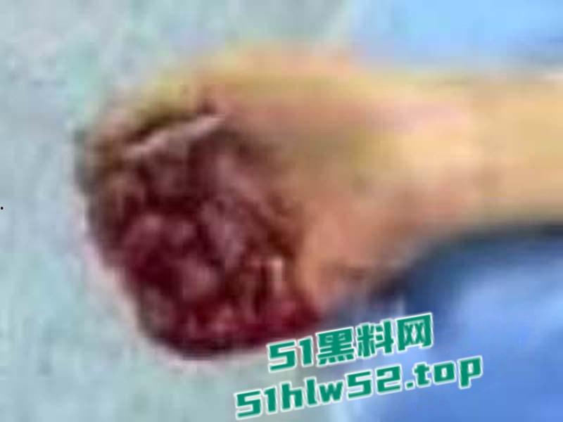 热搜的杀马特新婚夫妇【唐康】【刘雨洁】闪婚闪离，跳起来领证的快感就像高潮，满足广大网友的吃瓜！-7