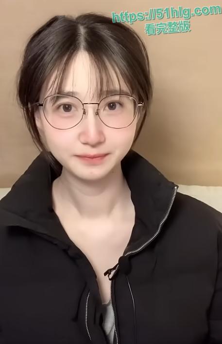 叛国媚黑婊【七七叭叭】大肆宣传辱国事件 前男友爱国怒曝骚逼当母狗的日子 被大鸡巴爆操内射视频全网疯传-2