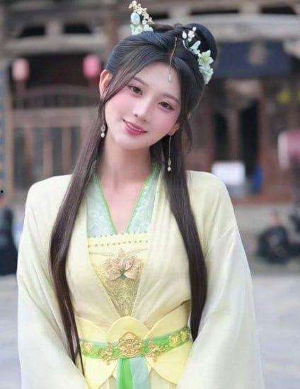 当红短剧女演员杨珊子与金主酒店做爱视频流出 高颜值好身材被金主爆操，女神变母狗 粉丝心碎一地-1