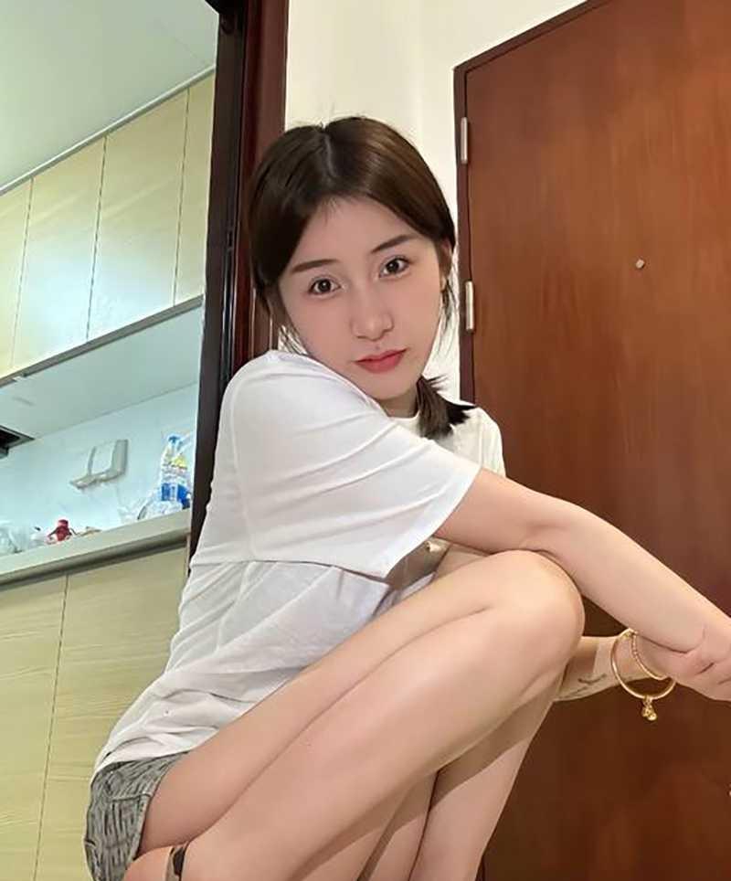 抖音网红侯飞飞被榜一大哥曝光流出 跟大哥裸聊约炮，肥臀大奶骚穴 骚气撩动金主每一根神经-4