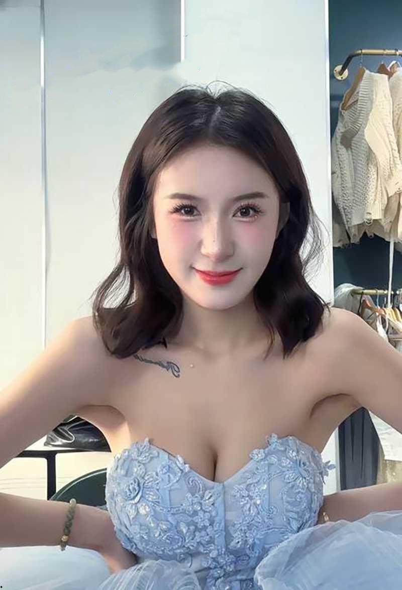 抖音网红侯飞飞被榜一大哥曝光流出 跟大哥裸聊约炮，肥臀大奶骚穴 骚气撩动金主每一根神经-5