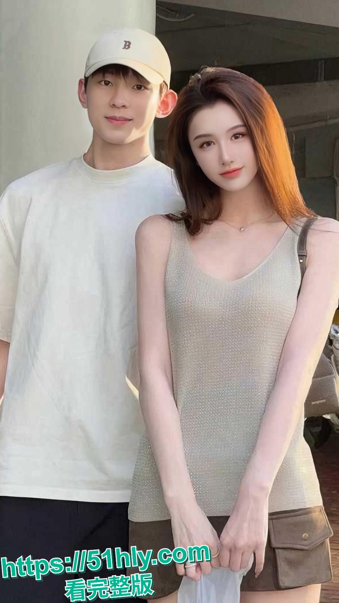 抖音百万男神F小奇塌房实锤 被曝光约炮已婚女粉 线上直播圈钱线下邀请人妻进行多人运动 不雅视频流出-4