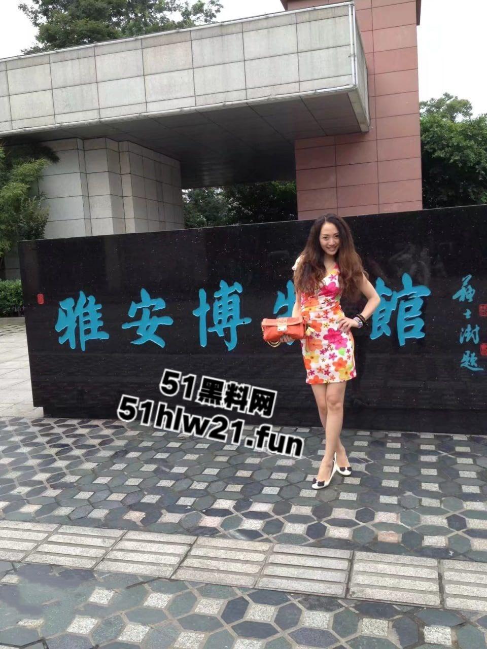 38岁女明星钟晓红下海卖淫，金主私人高订视频曝光，腻人老逼嫩没有戏拍只能沦落为金主胯下母狗。-1