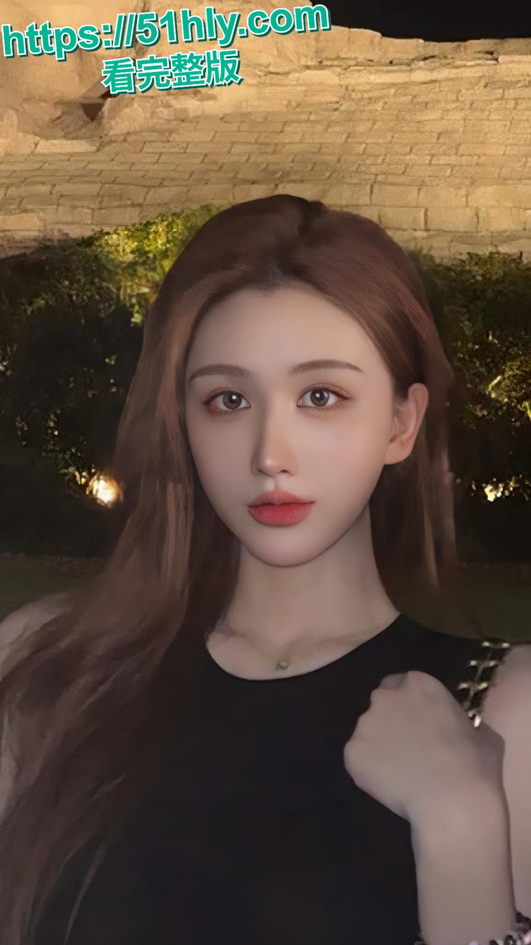 抖音百万男神F小奇塌房实锤 被曝光约炮已婚女粉 线上直播圈钱线下邀请人妻进行多人运动 不雅视频流出-6