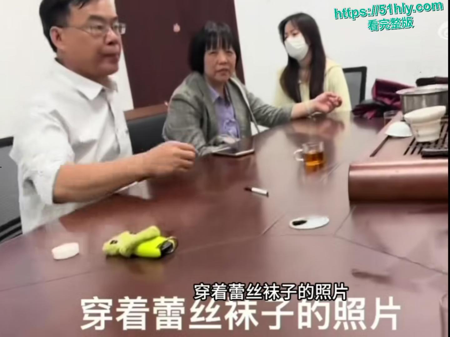 炸裂!湖南女子曝 14 年情断:校服到婚纱的老公,被熟人小三撩到小树林都敢约?-7