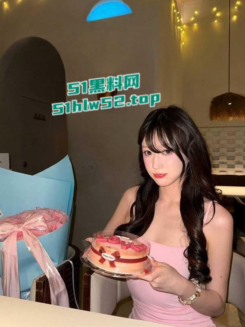 中国泳坛小将【禹景铭】比打工人还勤劳做六休一，恋爱期间12天约操10个女的，大量聊天记录与不雅视频被前女友曝光！-6