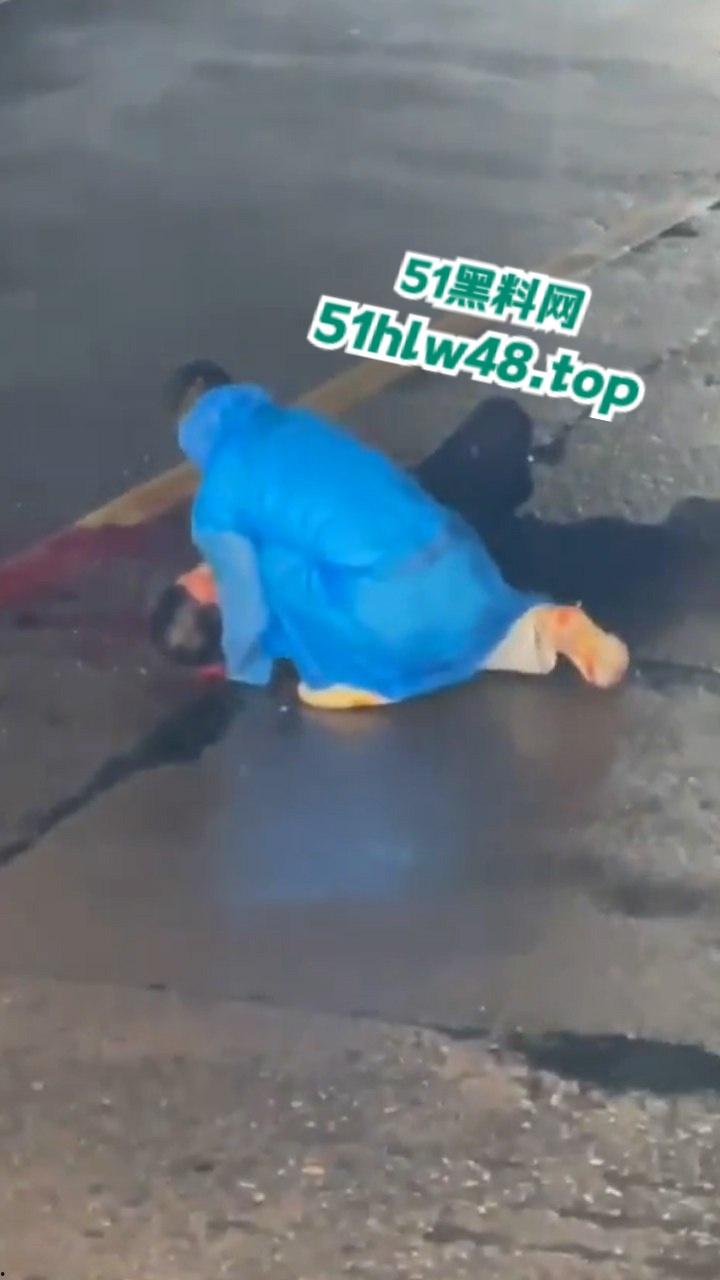 毒贩回国逃蹿台州，枪杀多名路人和警察，现场比拍电影还可怕，目前国内视频已被封禁。-14