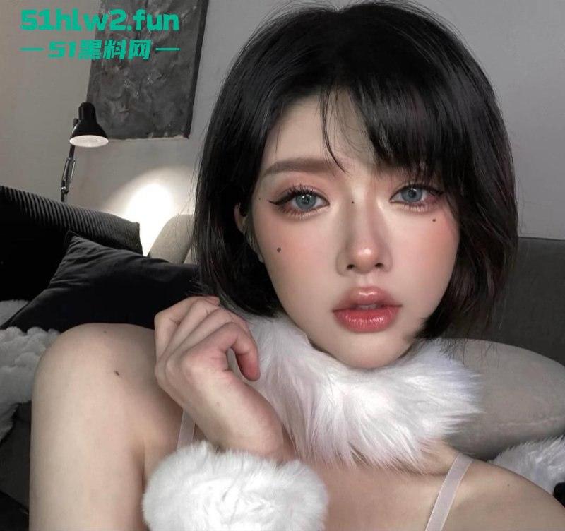 杭州人妻【周筱雪】极品身材翘臀尤物背着老公网上偷情，就喜欢被大屌爆操的感觉。-8