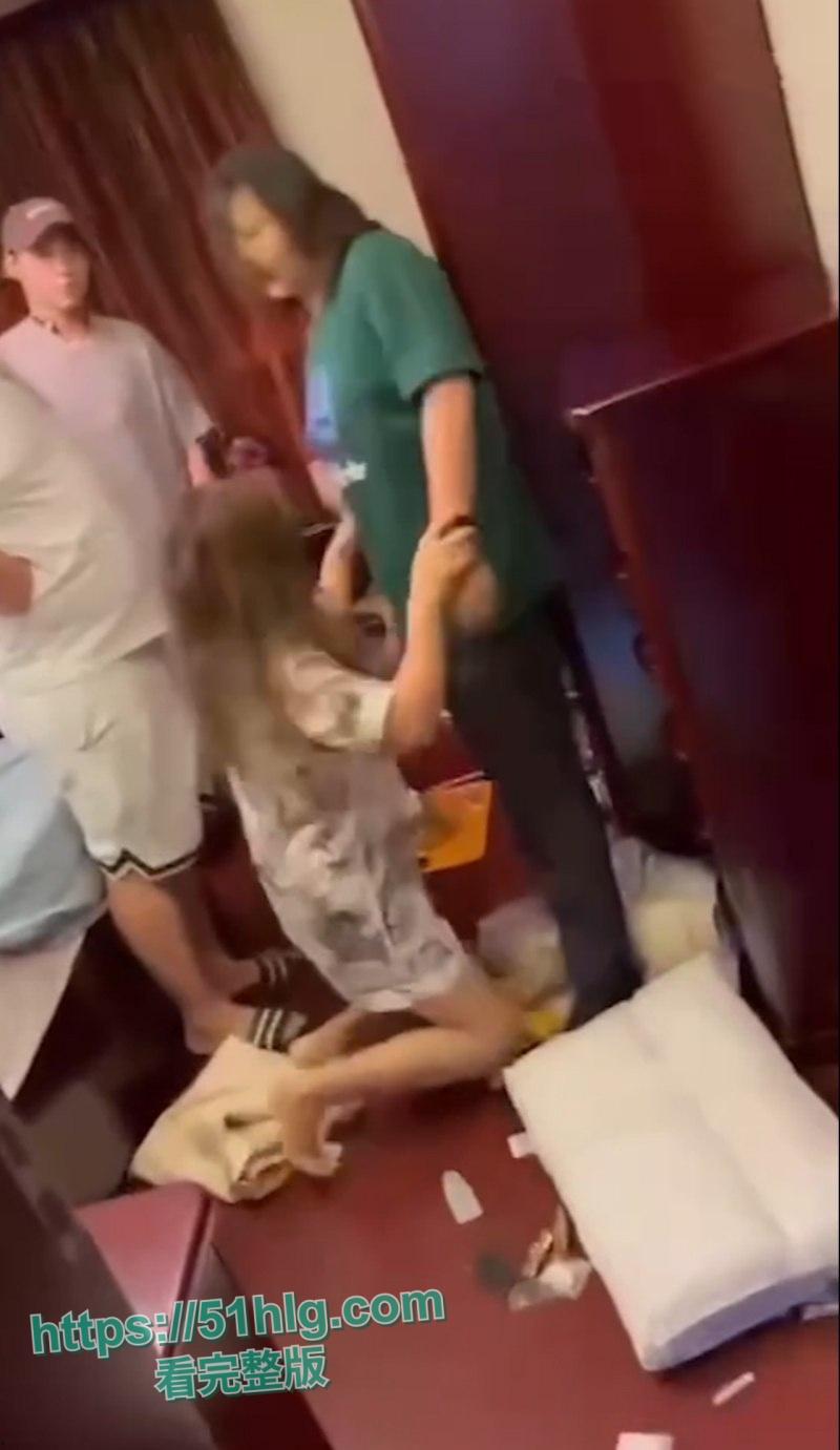 七夕佳节精彩演绎！出轨丈夫、怒焰妻子与绝望小三的残酷冲突，公安民警在旁也无能为力-3