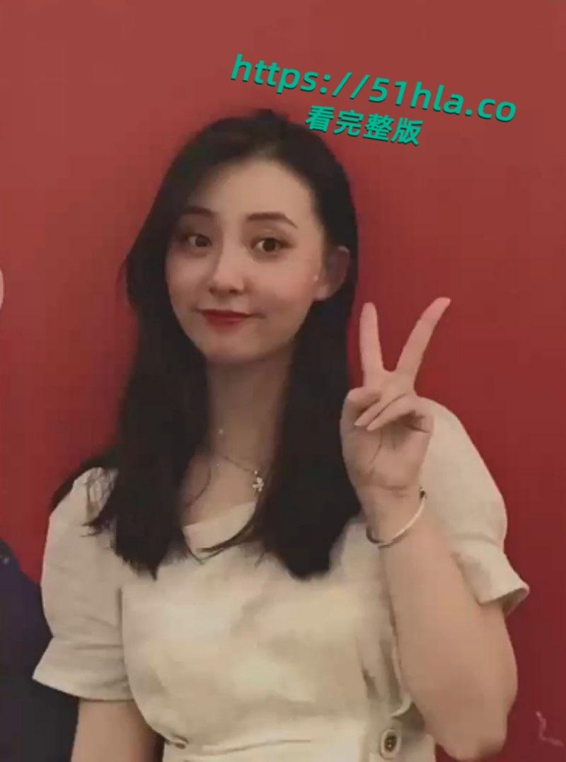 湖南长沙28岁孕妇【张芸敏】骚妇孕期出轨,欲望难泄竟被炮友站起来蹬!-1