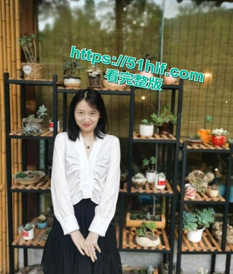 西安师范学院清纯妹子酒店自拍,反差婊口活超一流被男友无套猛操嫩穴!-6