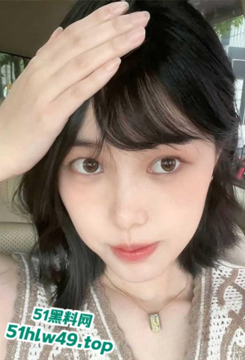 南京审计大学【黄芸】外传校花女神，甜美脸蛋C杯傲胸柳腰翘臀，不雅视频疯传，大尺度炸裂让人脸红心跳。-8