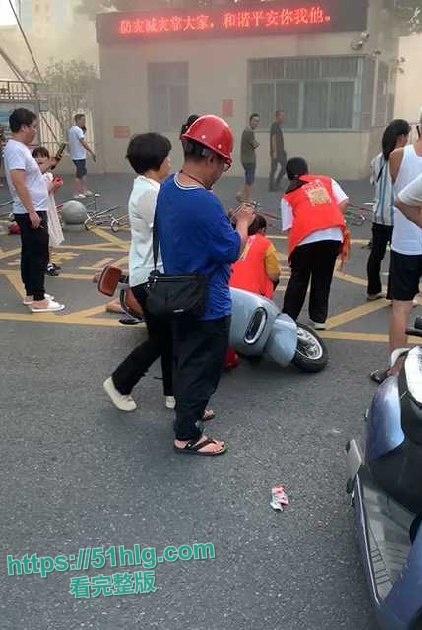 疯狂纵火撞学校！【福建漳州云霄县】司机骇人行径震惊众人，多名学生受伤  现场一片血肉横飞惨象-1