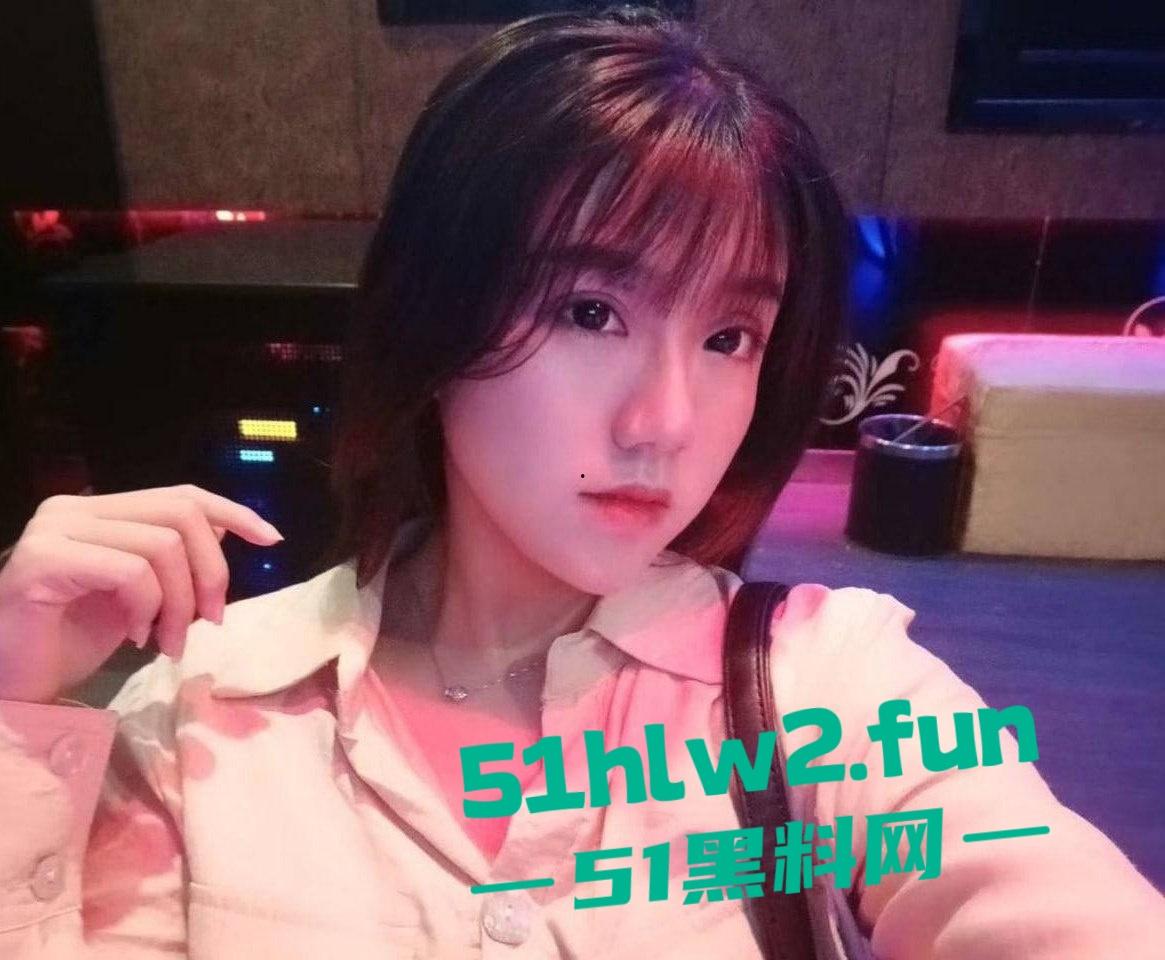 抖音【小团团】约炮传闻再升级，酒店送逼58大神激情40分钟视频疯传，女上位骑乘大屌，妖娆姿势疑似实锤！-11