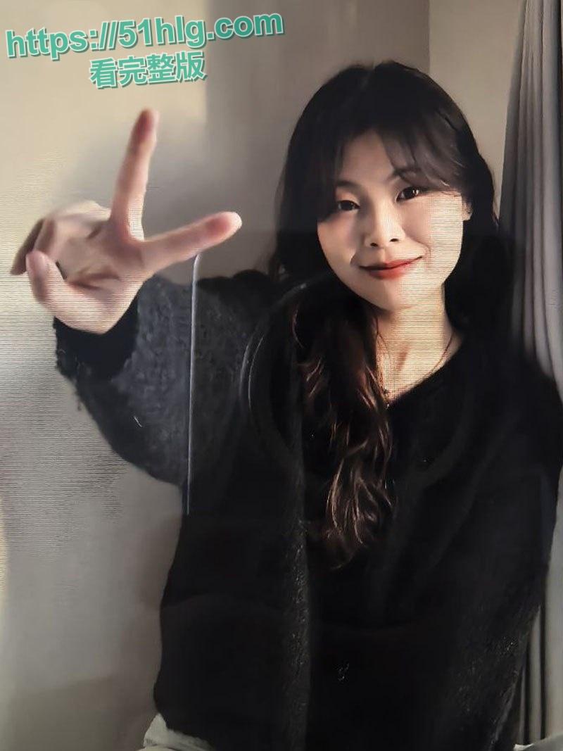 【河南许昌】新婚小夫妇婚假疯狂激情视频曝光！性感情趣内衣、激情喘息声、后入翘臀、超级给力-2