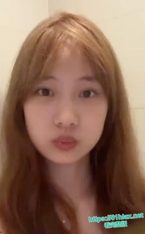 河北医科大学情侣情欲实录炸裂曝光!清纯校服妹变淫荡母狗调教路,自拍洗澡脱衣秀操逼,尺度爆棚!-4