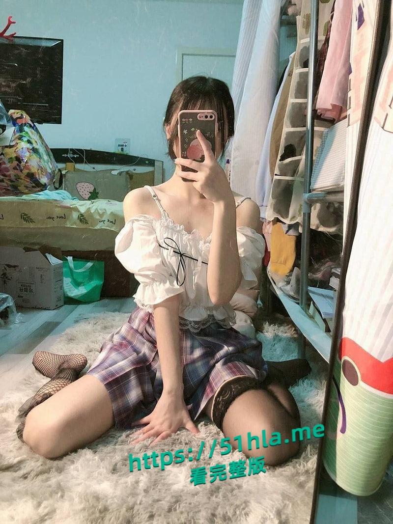 四川反差母狗【刘梦熙】与闺蜜老公偷情视频曝光,淫荡母狗嘴叼内裤,高超口技令人赞不绝口!-4