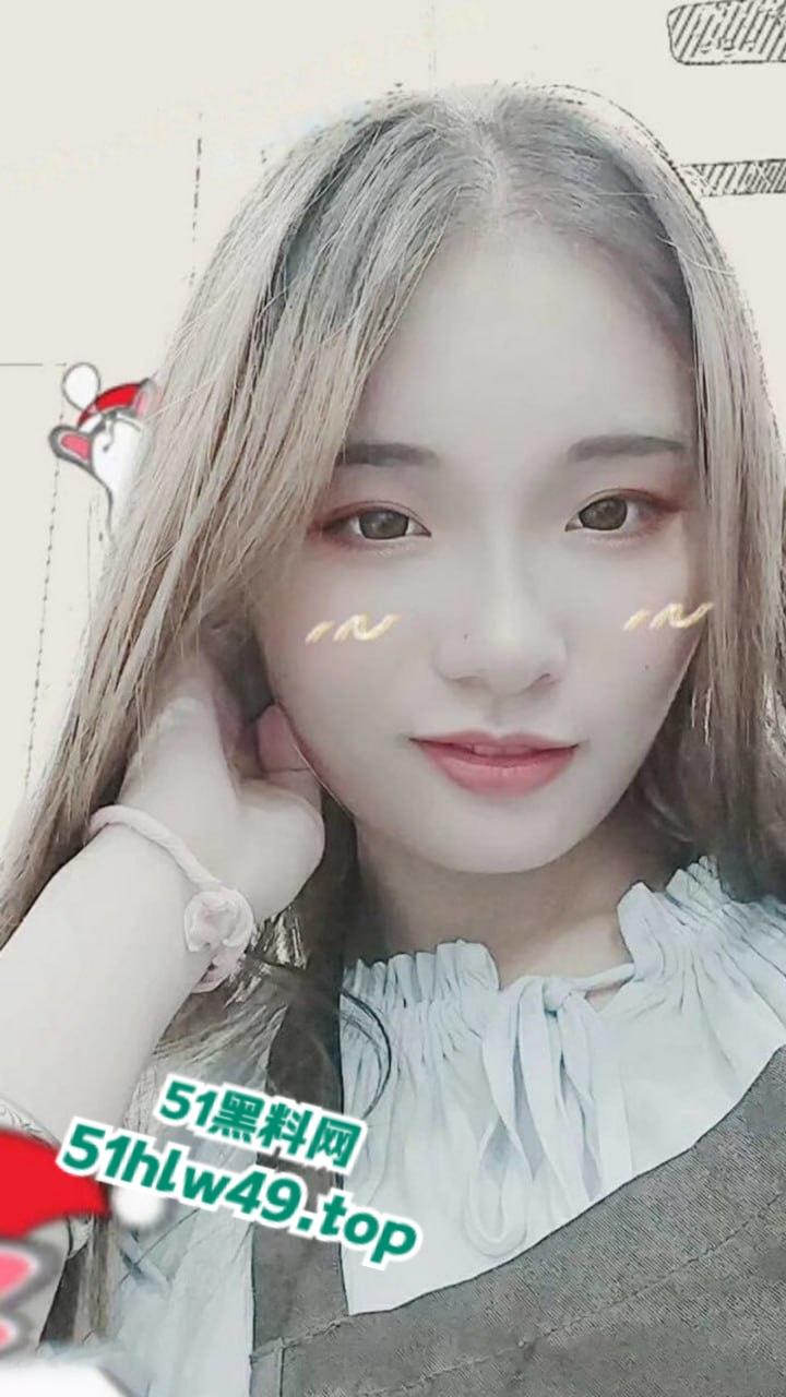 南京交通职业技术学院，高颜值学姐【辜乡】内江来的纯情学妹骚浪无底线，手机里竟藏满约炮视频。-3