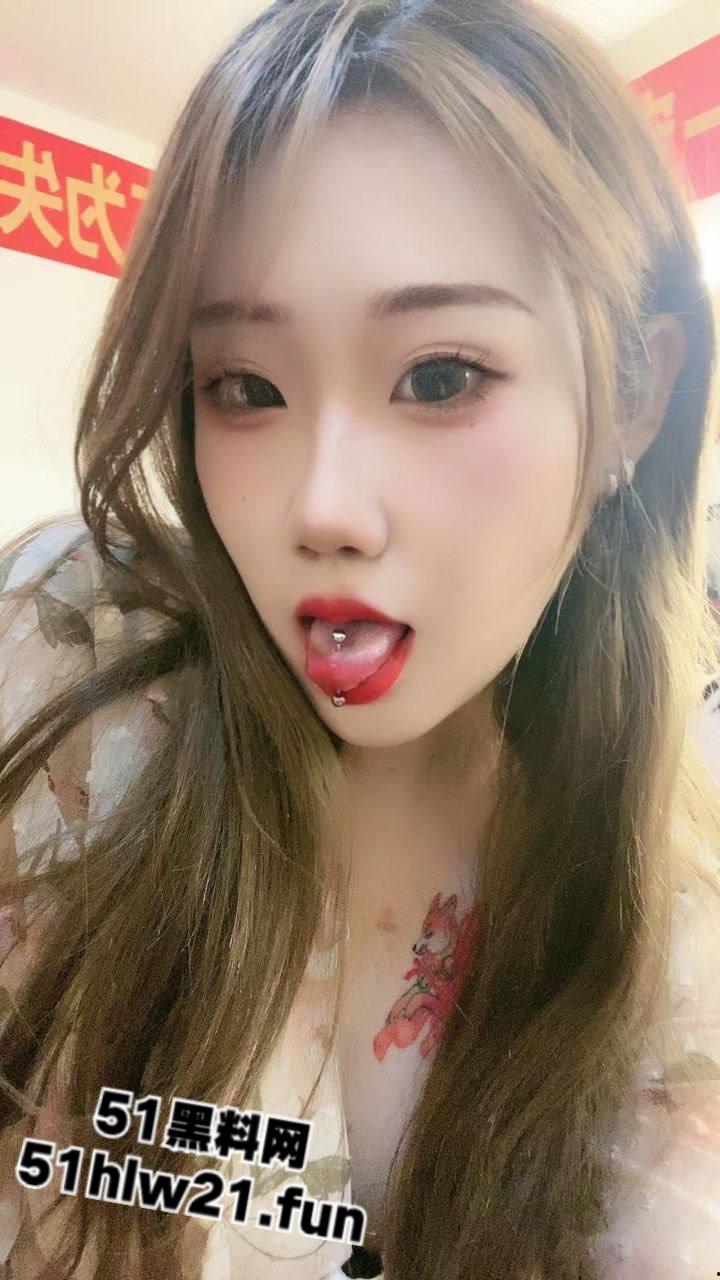 口打舌钉技术口超，舔吸肉棒分分钟爽射，超骚榨精小妖精床上拿捏各种男人，从未有过对手。-2