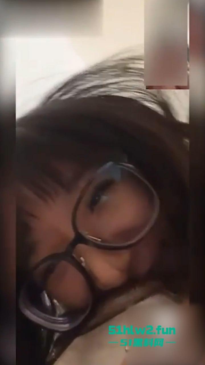 上海某国企职工【张舒涵】傍上公司上司想上位，还参与玩多人被男友发现后果断曝光!-1