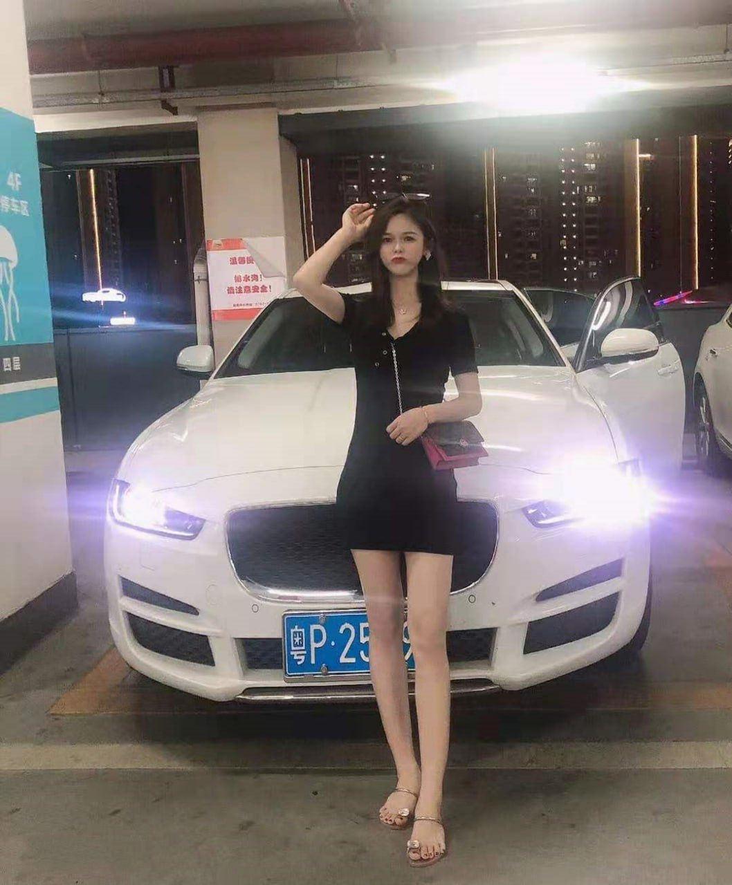 广东省河源市人妻胡玉梅出轨视频被情夫曝光  贤妻良母与放荡母狗无缝衔接 身材一流 那淫荡的呻吟是不知道是有多饥渴-1