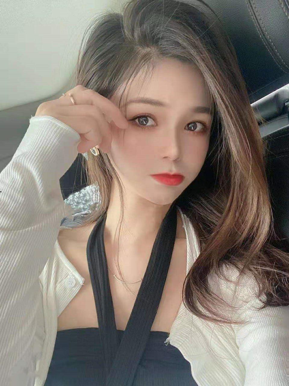 广东省河源市人妻胡玉梅出轨视频被情夫曝光  贤妻良母与放荡母狗无缝衔接 身材一流 那淫荡的呻吟是不知道是有多饥渴-5