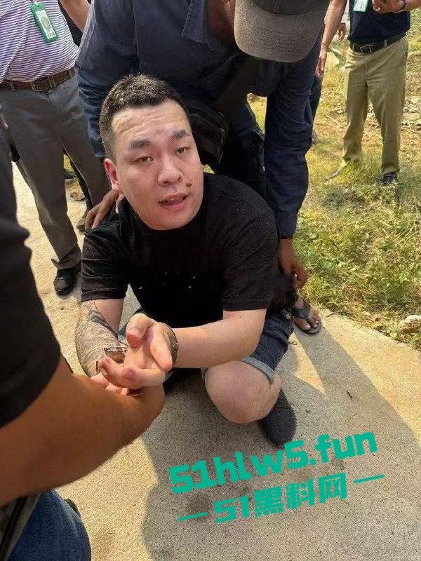 柬埔寨金边机场【AK枪击案】曝光，先手枪威胁再掏出AK扫射，持枪中国籍男子已经被逮捕。-5