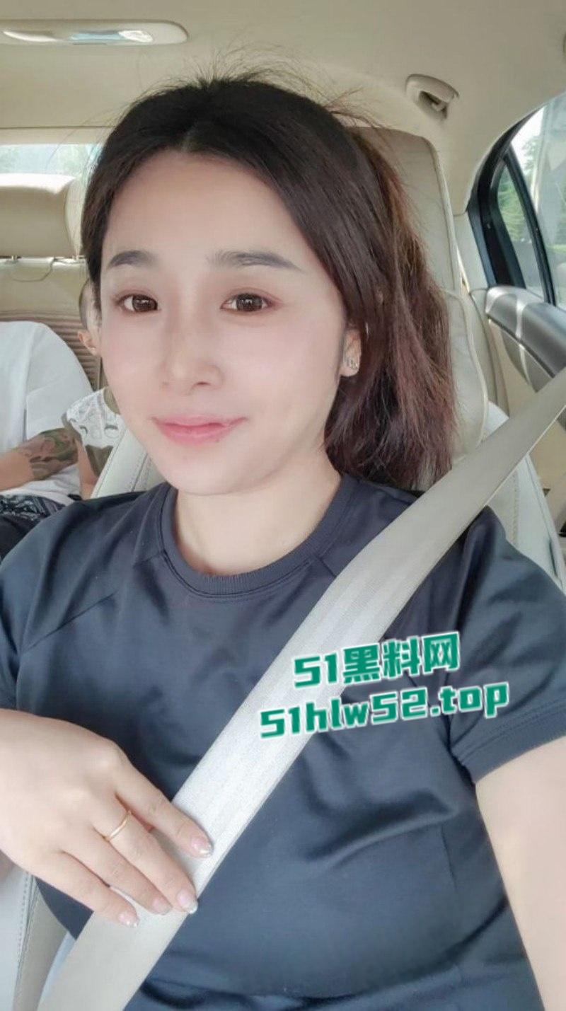 黑龙江伊春36岁化学老师【王玉萍】性欲奇强母狗，出轨老公同事酒店约炮被操出一身汗！-5