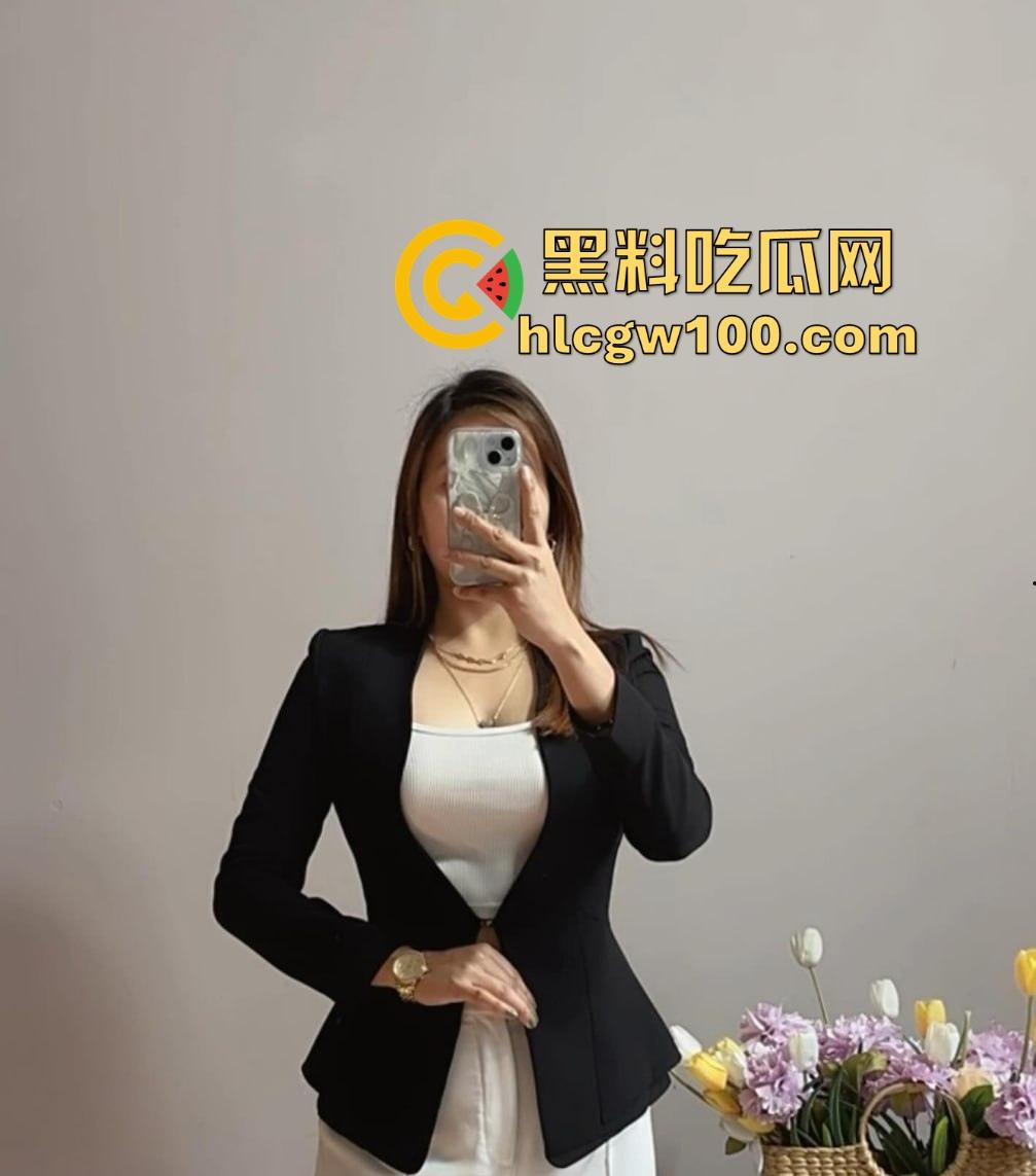 招商银行高管【廖飞】下海接客,42岁知识人妻风韵犹存,为还债变身金主圈高端玩物,嫩紧实知性风骚一条龙!-6