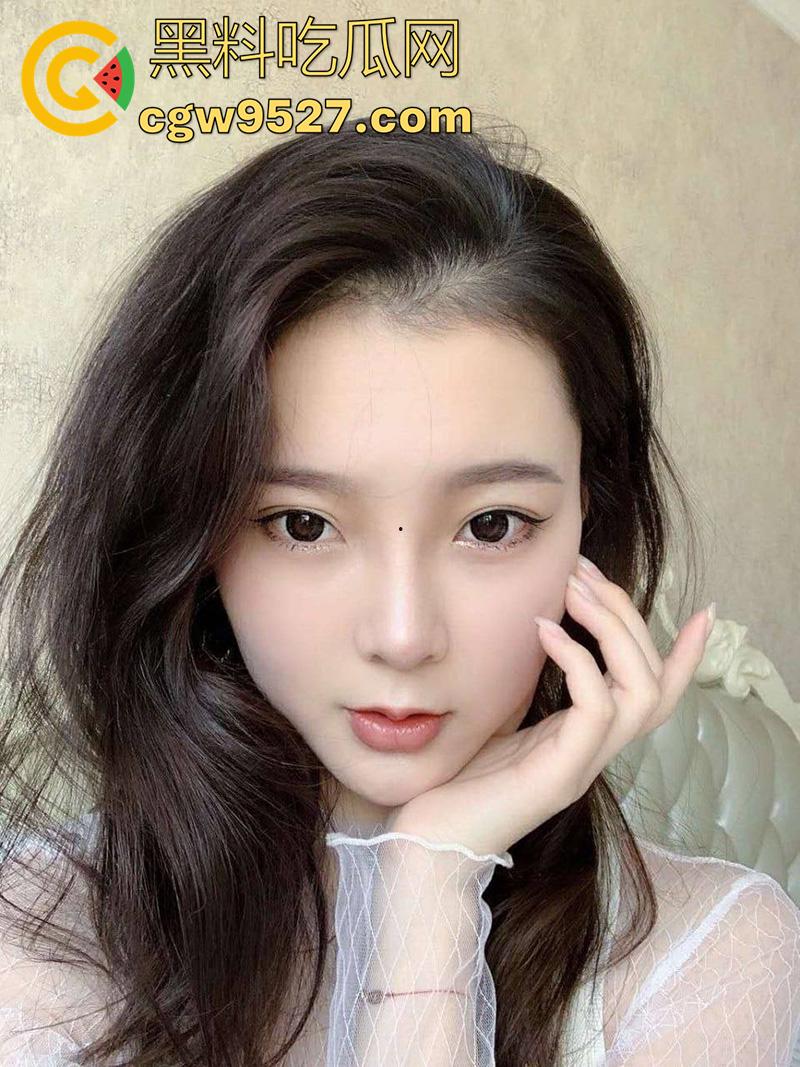 瓜友投稿芭蕾舞女神，高颜值完美身材尤物，修长美腿翘臀饱满，这样的妹子插起来，是不是什么姿势都会？-1