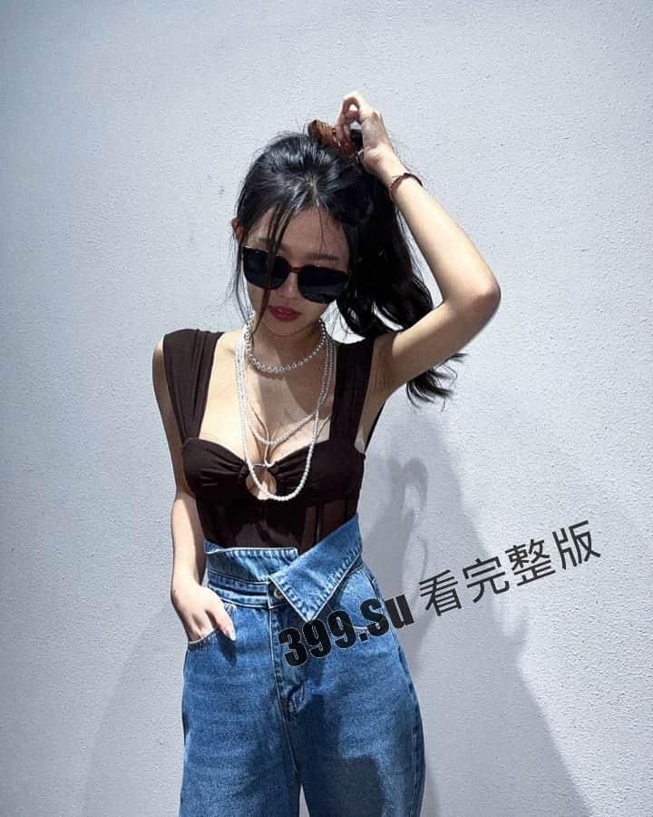 台湾 极品服装店 美乳老板娘 和男友私拍视频流出  在公共厕所做爱不敢发出声-5