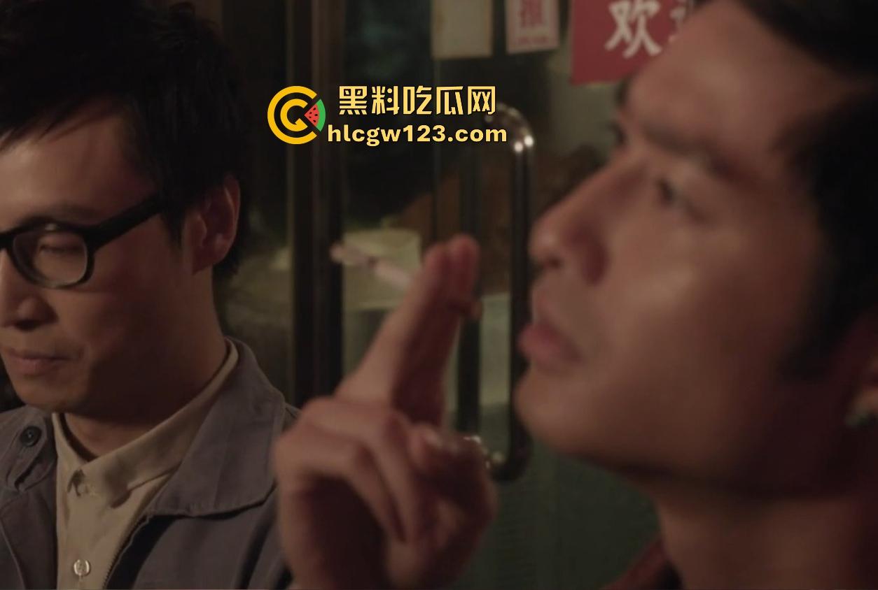 【一路向西】经典三级片再度回顾 速速来观看，穷游穷到床上去，尺度比剧情更刺激！-1