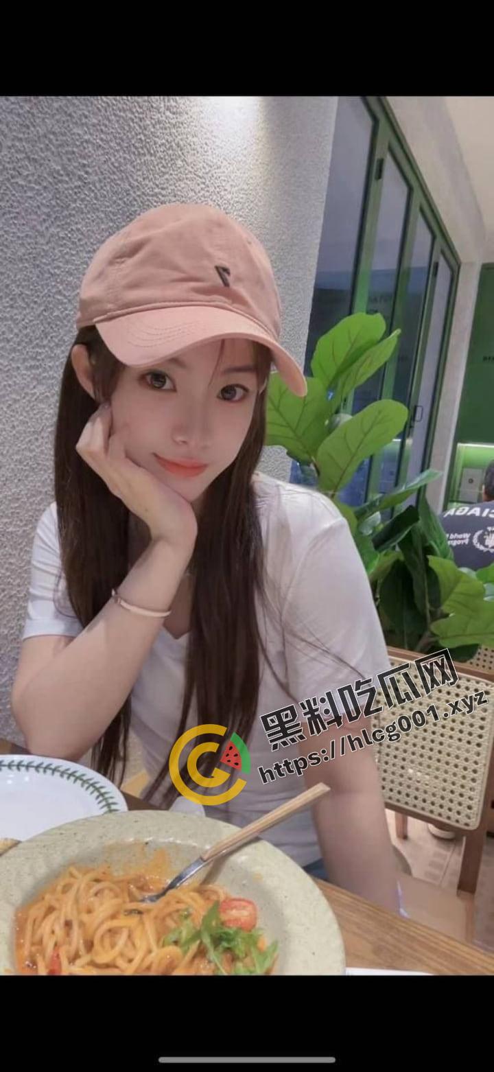 南京艺术学院母狗【刘静雯】约了个体育生被站起来蹬！！！逼都被操烂了!-3