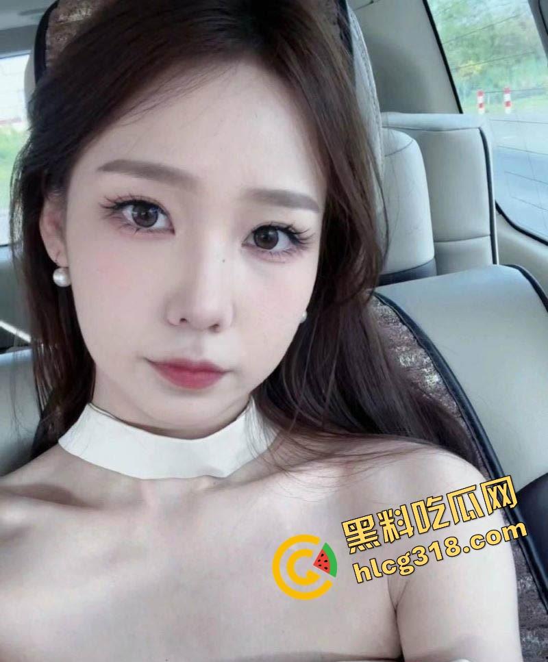 清纯外表全是装,新疆昌吉美少女『杜洁』视频流出被操到嗓子眼,私下猫奴玩法奶头让猫舔!-3