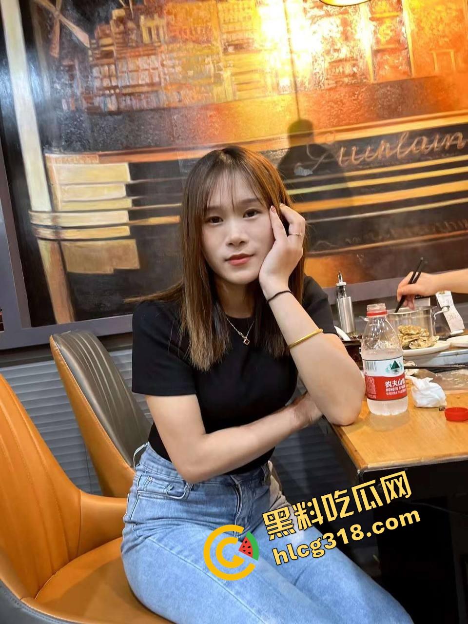 假鸡巴摄像头直击嫩穴深处,第一人称狂操白虎骚逼,窥阴器扒开照得一清二楚,骚汁淹到摄像头都起雾!-4