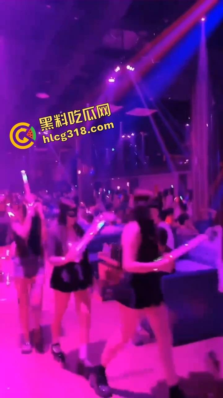 成都莎莎舞舞厅惊现毒逼传播链，一晚十几人上手，事后抽血查出问题，淫乱背后藏着毒液与绝症！-8