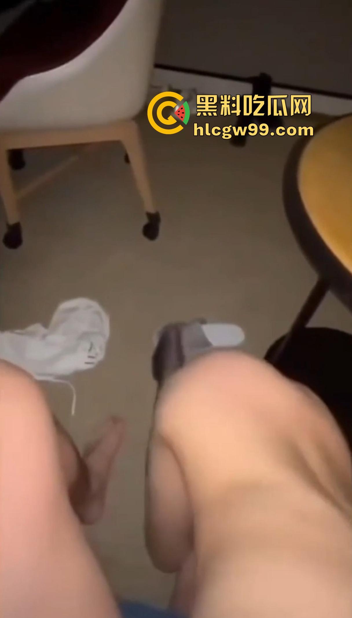 警花『张津瑜』的家宴传奇,现任老公家人认证,瓜圈真神再现江湖,天不生张津瑜,瓜圈万古如长夜!-20