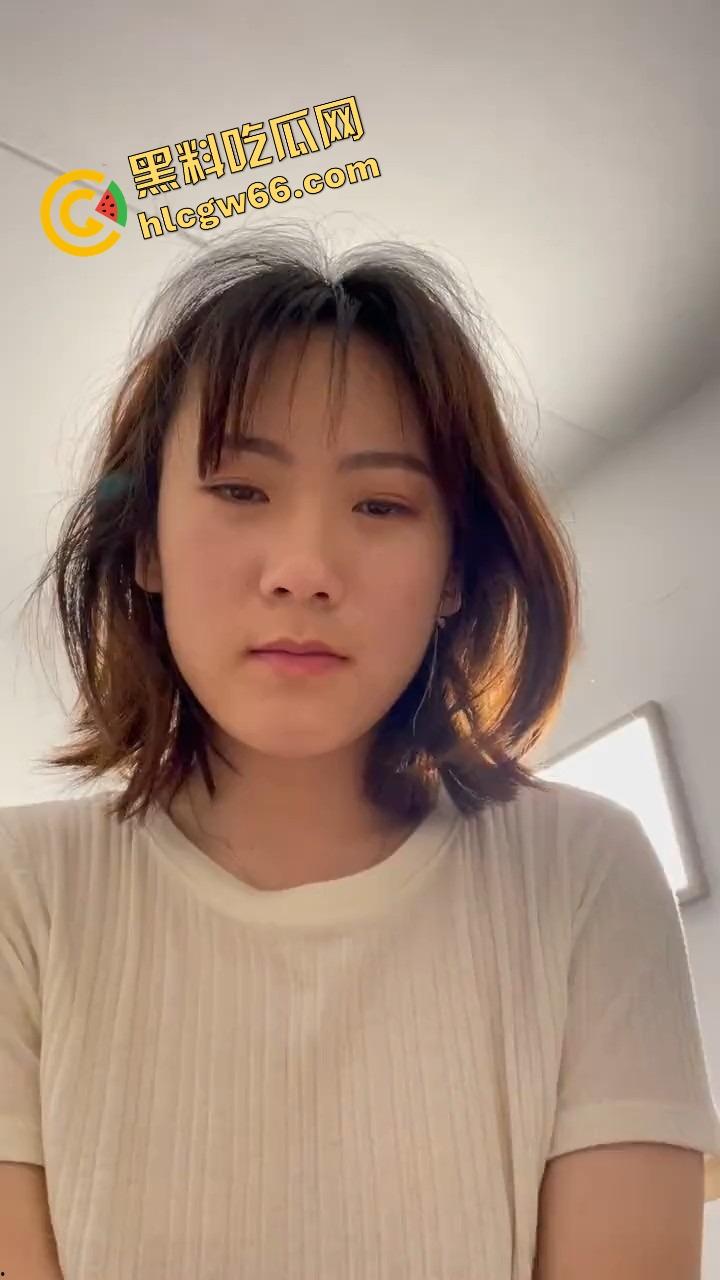 济南读研骚女清明连操48小时,文静女友阴毛浓逼肥浪,高潮发骚像疯狗,口爆腥精吃到上瘾!-1