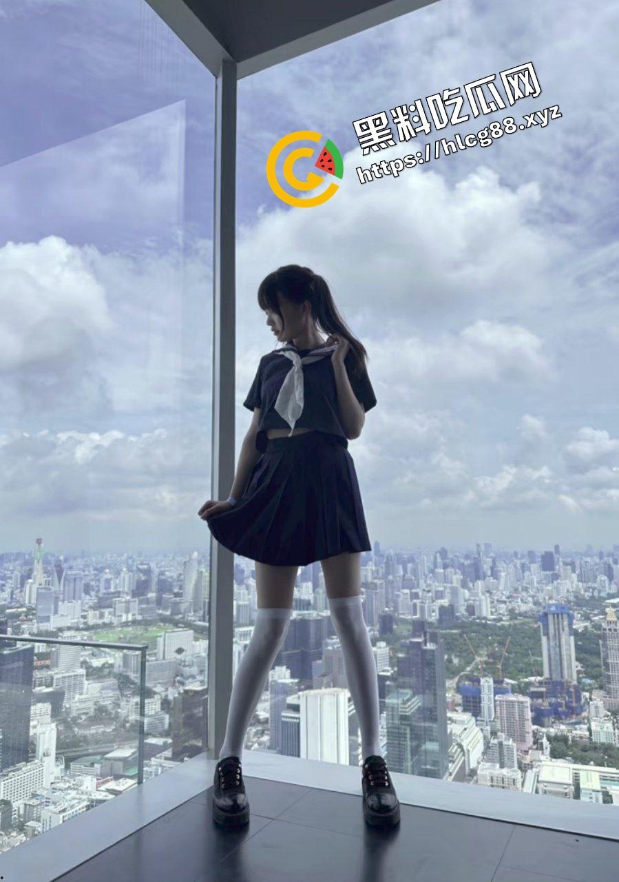 土豪包养北海双马尾舞蹈生【姚佳】酒店怒开1天1夜房各种玩弄,从头到脚扒开衣服淫操享受!-5