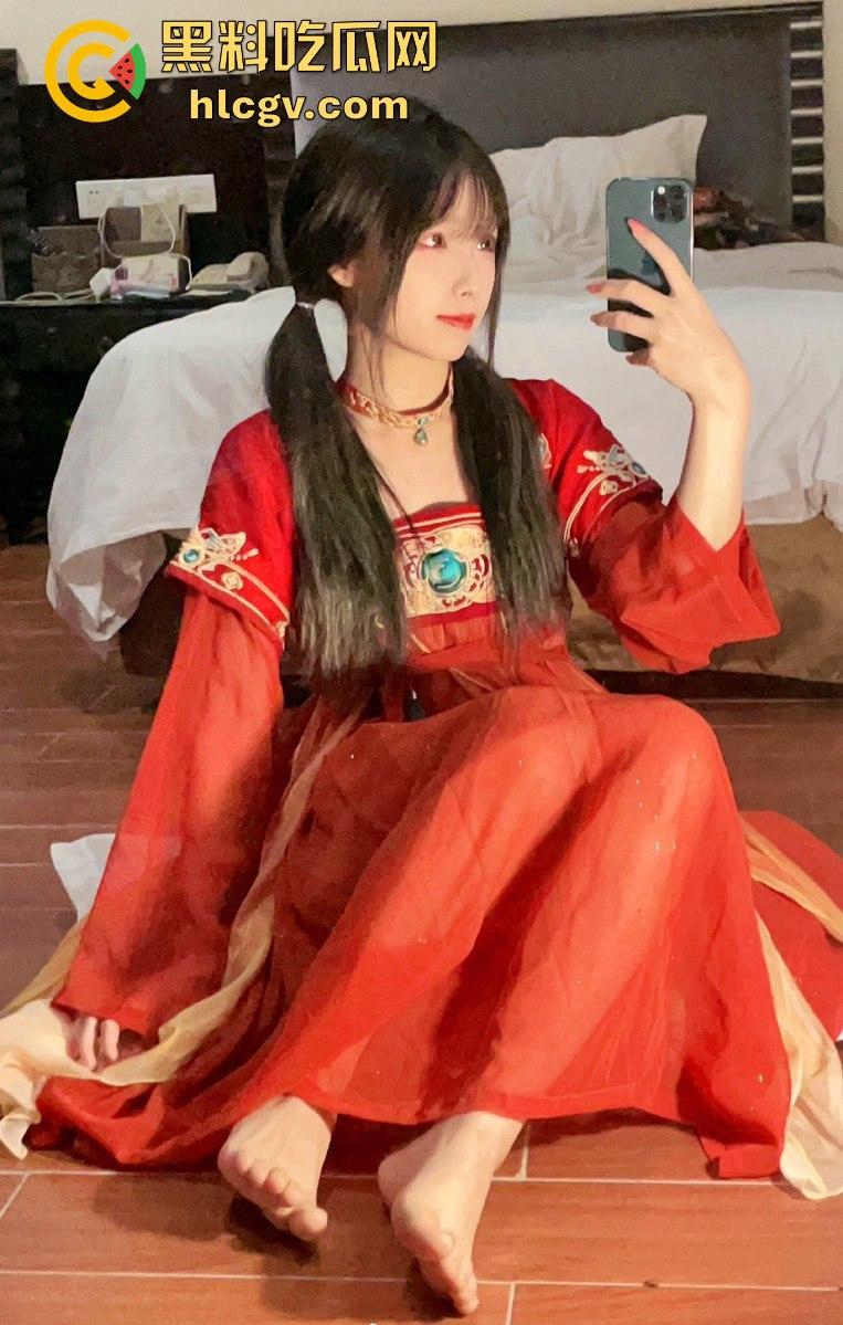 福利姬极品【一团墨染】曝光！神仙颜值的幼态萝莉，大胆掰白虎穴，双跳蛋自娱玩到飞起！-20