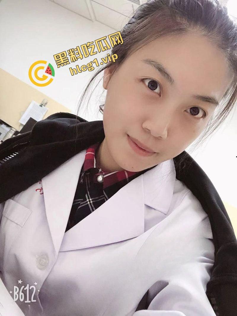 江苏妇女保健医院女医生『吴媛媛』饥渴风骚少妇 勾引病患者老公 家中激情四射！-2