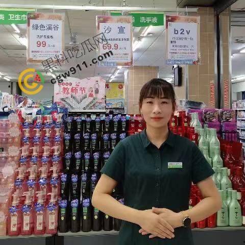 惊悚街头血腥惨案:17岁少女暴怒狂刺小三,刀刀致命,小三惨死街头,血腥残酷场面震惊全网-2