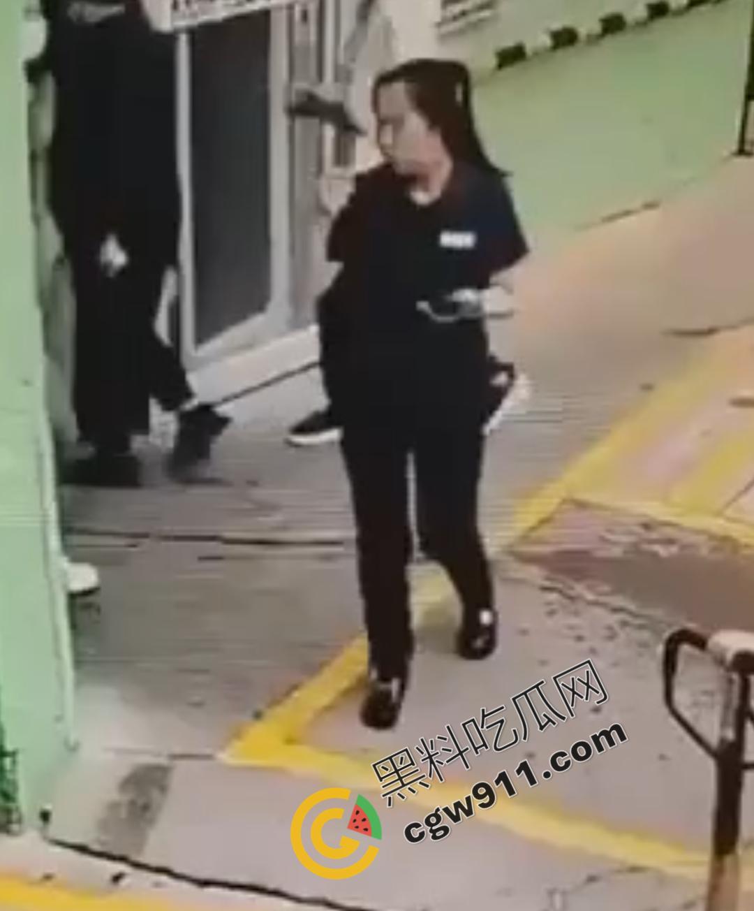 惊悚街头血腥惨案:17岁少女暴怒狂刺小三,刀刀致命,小三惨死街头,血腥残酷场面震惊全网-5