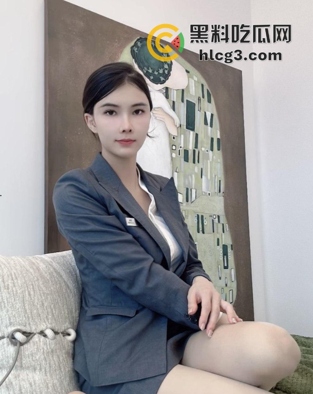 快手网红空姐少妇『是邹琳吖』空姐制服诱惑!露点露脸啪啪自慰私拍视频合集曝光!-2