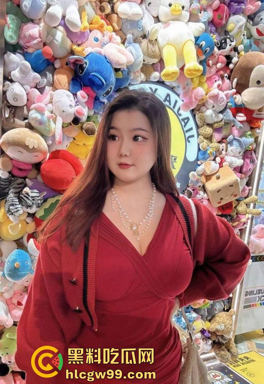 抖音快手网红【糕糕学姐】真名任静怡，出名后被扒早期网黄黑料，曾当外围陪玩，现在摇身一变当老板？-9