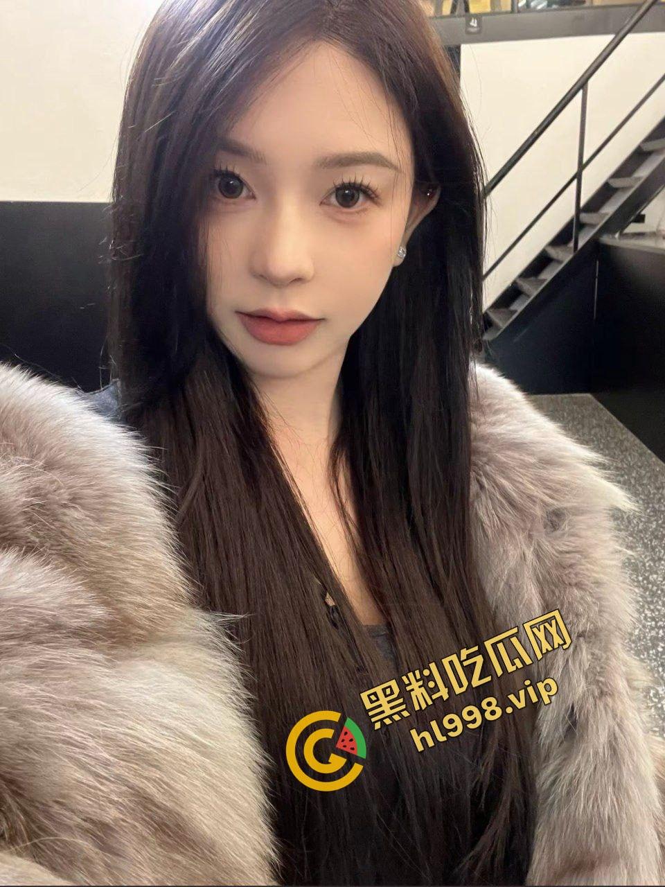 抖音风韵犹存少妇『zhuzhu』结婚前约炮大哥 最后找老实人嫁了 贱逼就该曝光 独家流出！-2