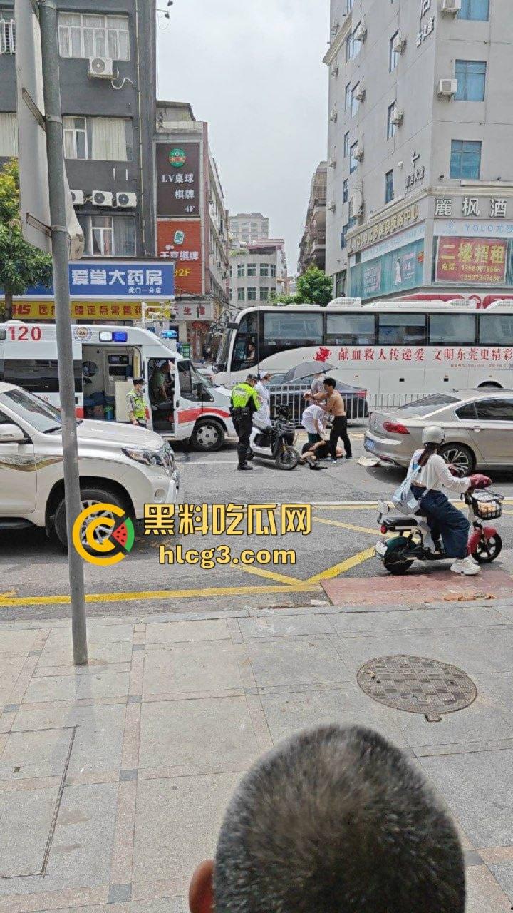 东莞虎门再现车祸！‘天道有轮回，苍天饶过谁‘女司机撞外卖小哥后不久，丈夫也在同地遭遇事故-4