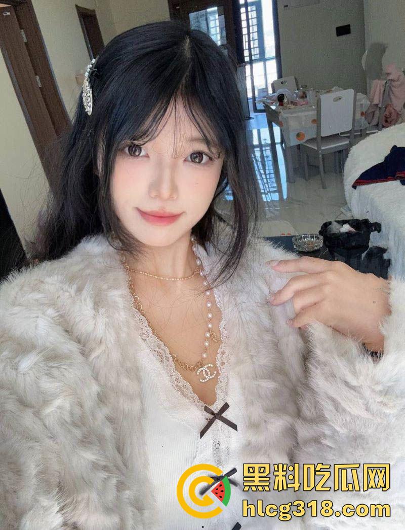 体育生约啪西安交大校花女神橙子，绝美颜值长腿女神，成为大屌下的性奴，捏着圆润蜜桃臀，疯狂抽插无毛嫩鲍！-1